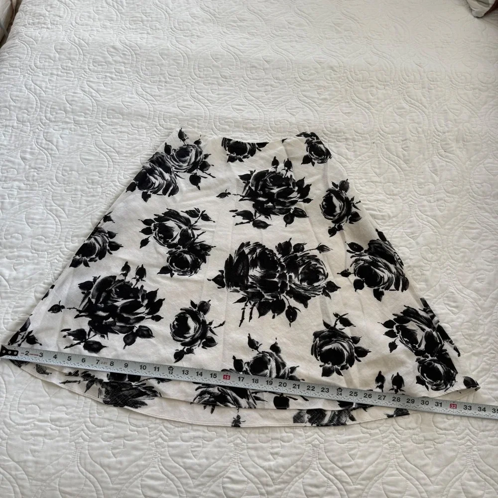 Talbots Petites Black White Rose Floral 100% Linen A-Line Skirt Size 6P‎ GUC